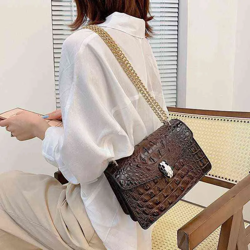 Handbags Outlet lady 2022 New Single Shoulder Messenger Bag luxury high-end versatile crocodile head chain bar small square bag