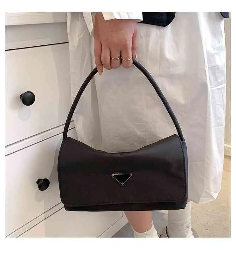 Purse Triangle standard bag women's 2023 new Nylon Oxford small messenger sling one shoulder armpit OutletJY4A