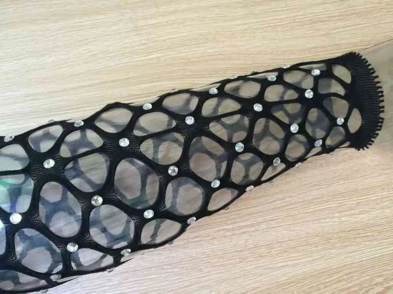 NXY sexy zijden kousen erotische broek strass patchwork vrouw uitgehold visnet zwarte legging clubwear party potlood broek trou4936501