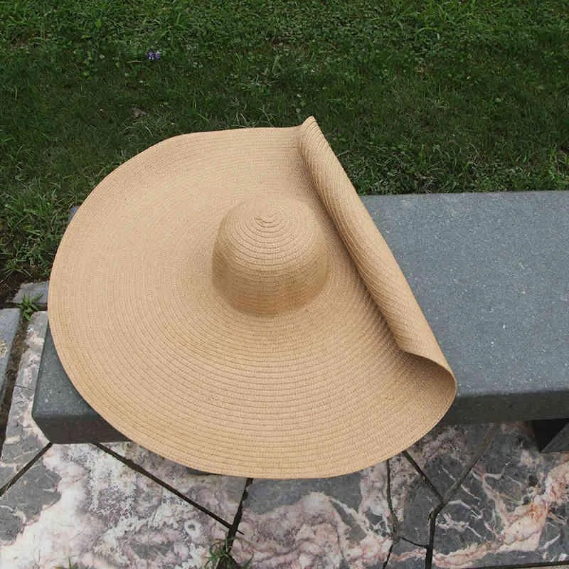 Składany gigantyczny kapelusz kobiet o dużym kapeluszu 70 cm Ogromna brzedzająca wiązka Summer Sun Beach Straw Hats