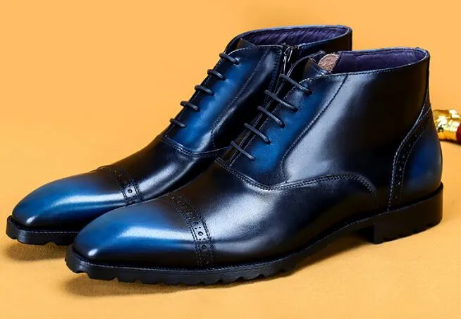 Nuovo stile di alta qualità scolpito brogue stivali da uomo in vera pelle stivali da uomo a punta retro martin moda caviglia stivali
