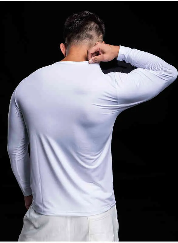 Bieganie T-THIRT THIRT THIRTS MĘŻCZYZNA SPANDEX SPRINK AUTUMN SLIM FIT SPORTS T-shirt O-Neck TEE SHIRT GYM BODULDBUILDING TSHIRT L220704