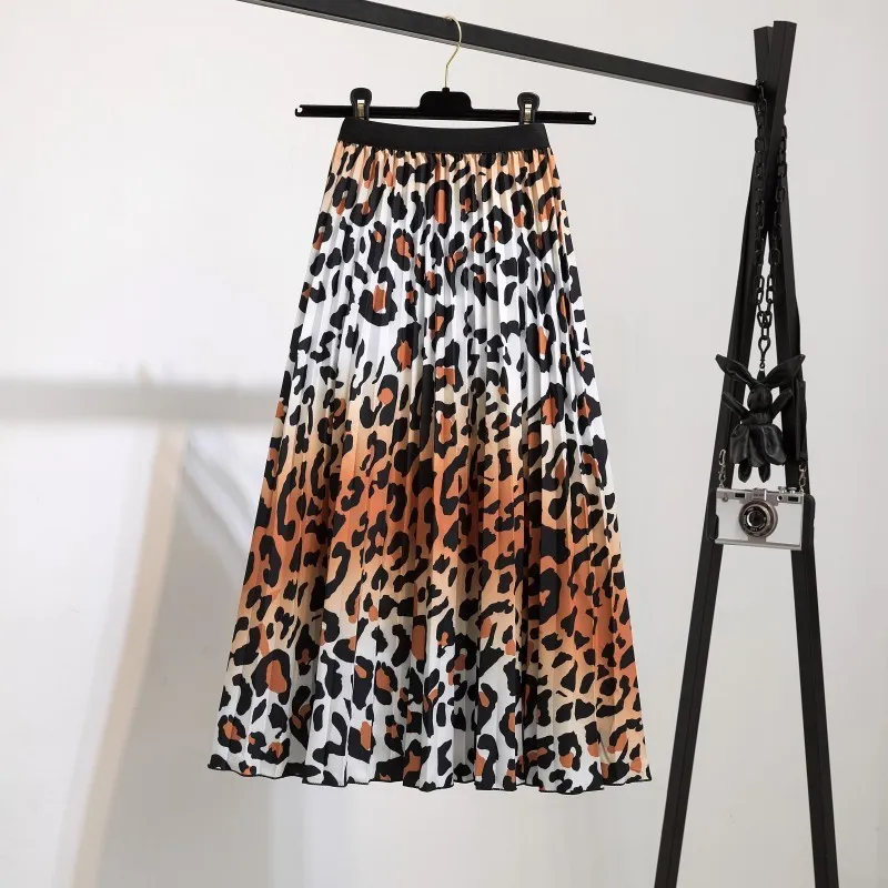 패션 하이 허리 Pleated Harajuku Skirts 여름 유럽의 꽃을 위해 오랫동안 인쇄 된 여름 유럽 꽃 중간 송아지 스커트 faldas larga 220317