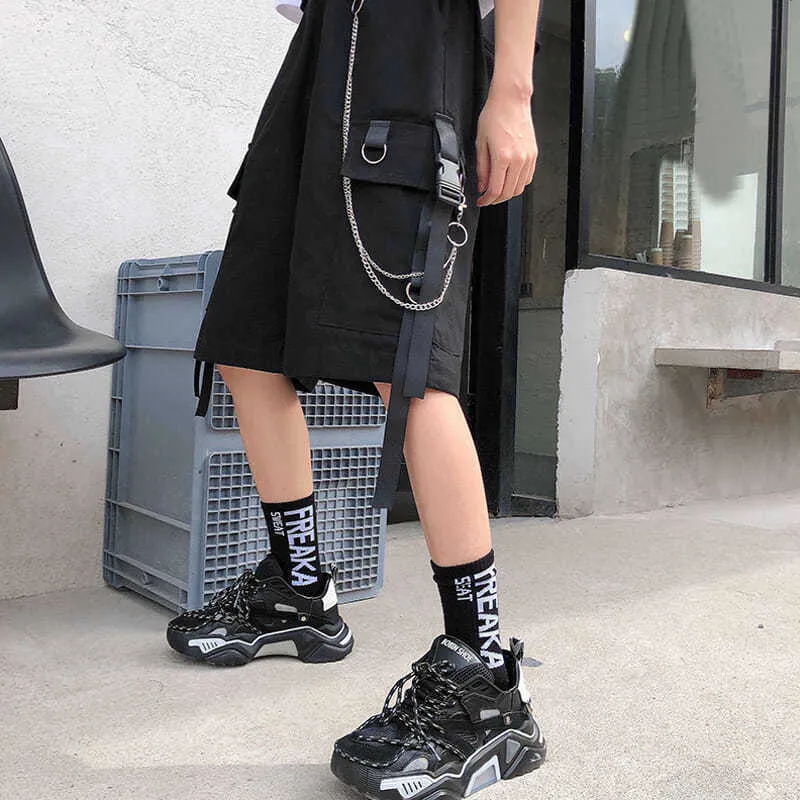 Summer Women Cargo Shorts Female Loose Straight Casual Short Pants Fashion Elastic Waist Handsome Black Knee Length Shorts 220629