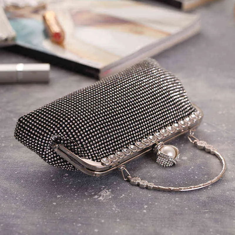 Evening Bags Crystal Soft Women Evening Bags Silver Black Gold Color Party Handbags Pearl Metal Diamonds Day Clutches 220323