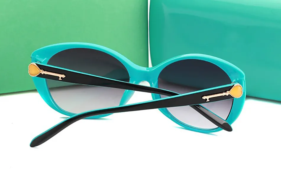 Summer Women Sunglasses splicing blue black cat eye glasses frame gold Heart key metal buckle design girl gift lover fashion eyegl226E