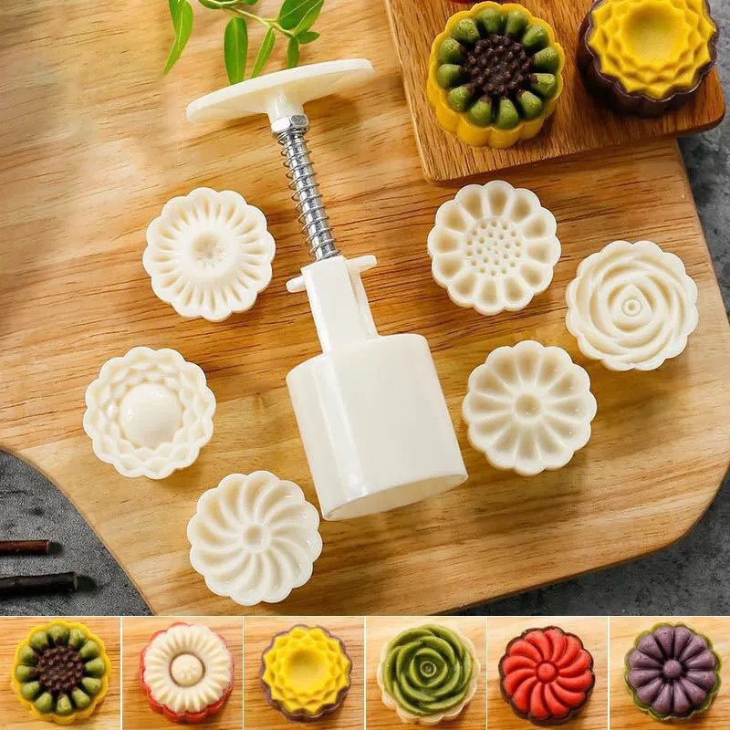 set Flower Shaped Mooncake Mold 50g DIY Hand Pressure Fondant Moon Cake Mould Plastic Press Cookie Cutter Baking Tool 220815