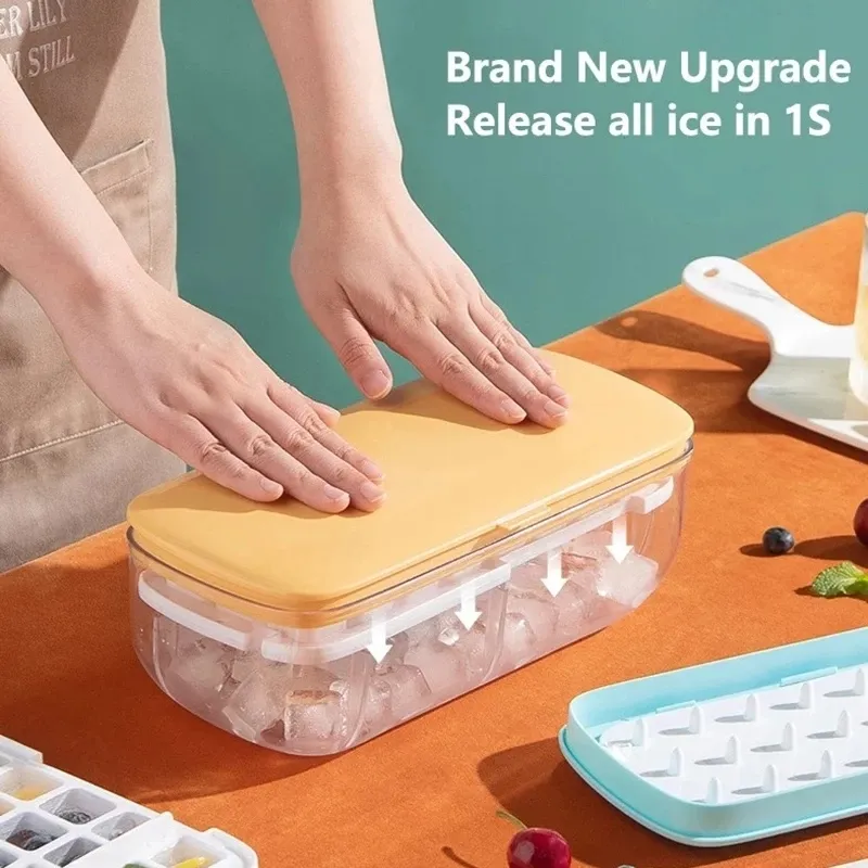 Press Type Ice Maker Silicone Ice Cube Tray Making Mold Creative Storage Box Lid Trays Bar Kitchen Square Cubic Container Box 2206223K