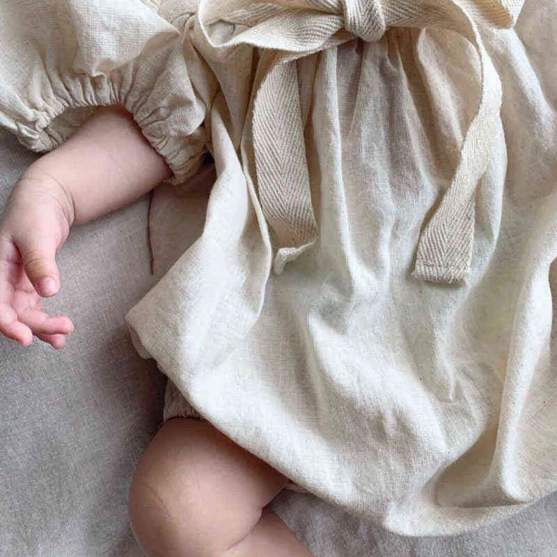 夏の新しい韓国人の女の子のお姫様服赤ちゃんワンピースバッグ服新生児服のベビー服男の子G220521