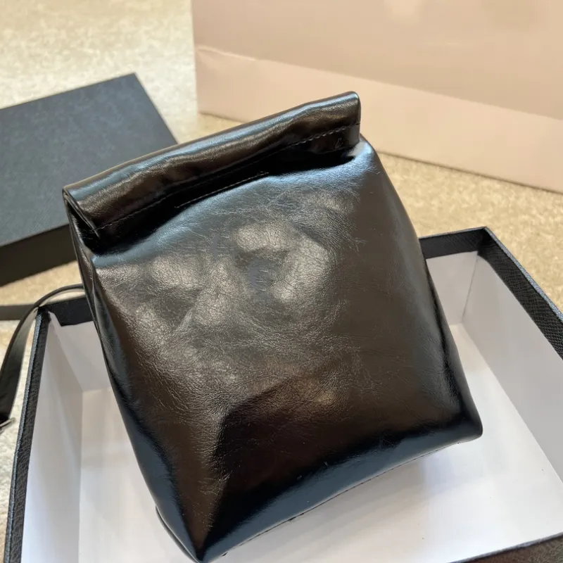 Üçgen Etiket P Tasarımcısı Küçük kova madeni para cant bel çantası bir oda crossbody çanta spor çantası göğüs çantası hobo haberci tote