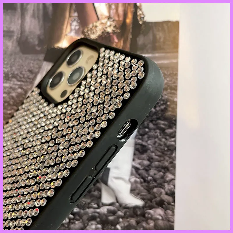 Уличная мода Чехол для мобильного телефона Роскошные дизайнерские чехлы для Iphone для женщин с полными бриллиантами, предназначенные для Iphone 11 12 13 Pro Max D228106327587