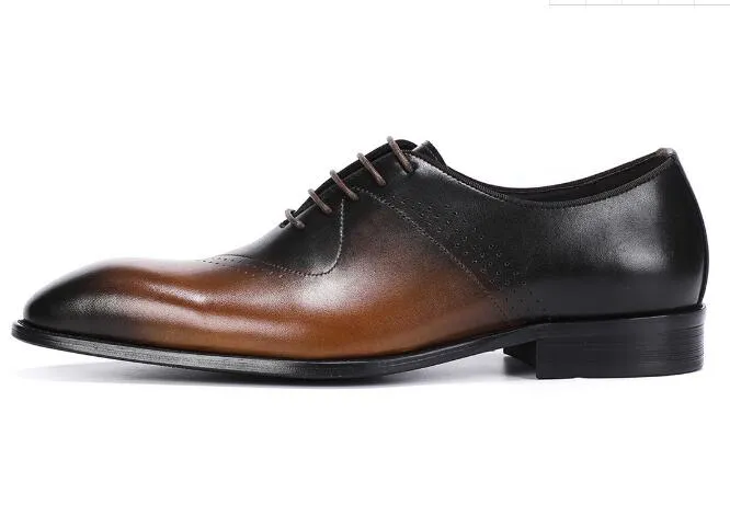 Mode sculpté à la main Brogue chaussures Oxfords haute qualité en cuir véritable hommes chaussures classiques chaussures d'affaires