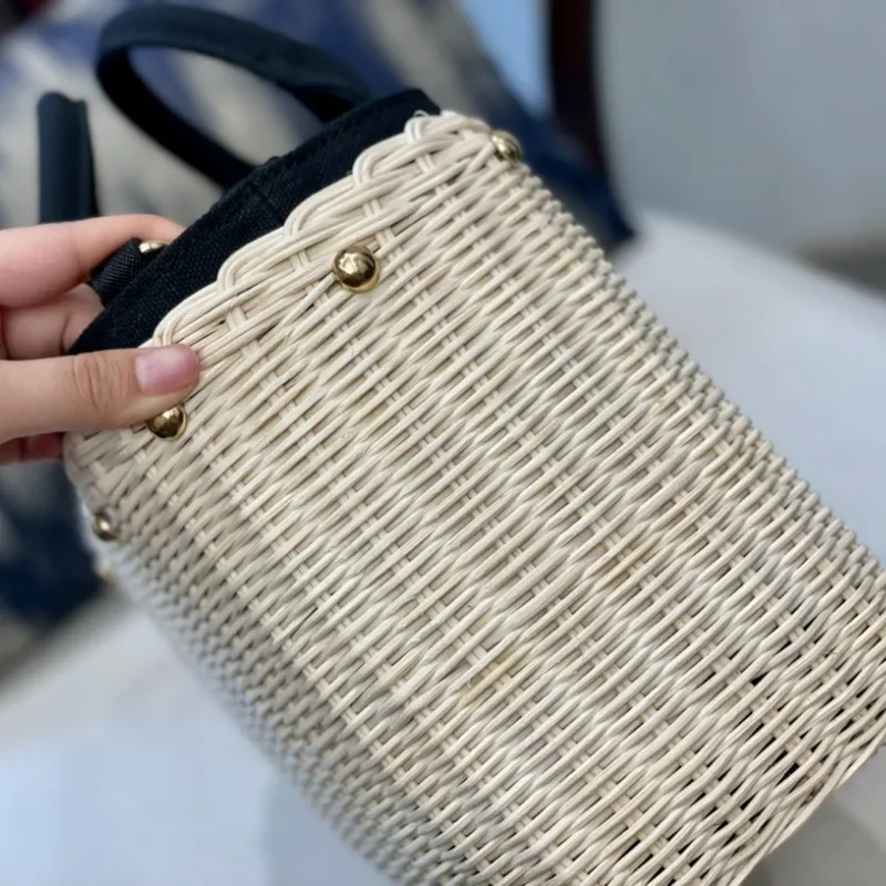 Rattan Female Bag Straw Weaving 2022 New Net Red One-shoulder Hand-held Straw Shopping Bucket P Bag Large Capacity Seaside Vacation