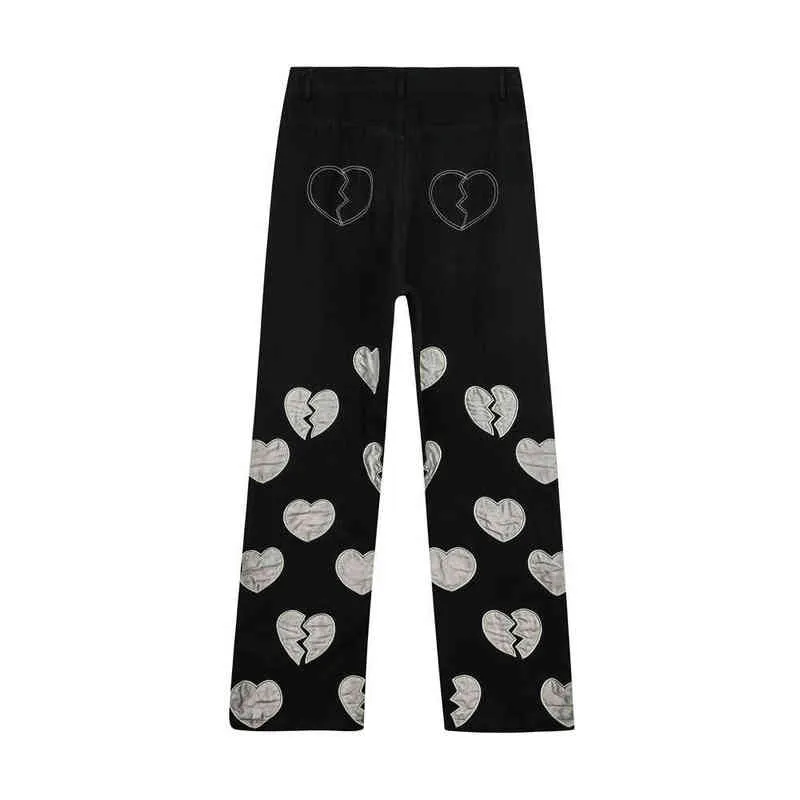 2021 Dark Streetwear Heart Patch Embroidery Cotton Men Straight Jeans Trousers Hip Hop Black Denim Pants Elegant Vetement Homme T220803