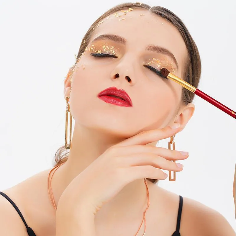 Ducare Red Makeup Pędzers Ustaw miękkie syntetyczne włosy do cienia do powiek podkład do eyeliner pędzla do twarzy narzędzie kosmetyczne 220722