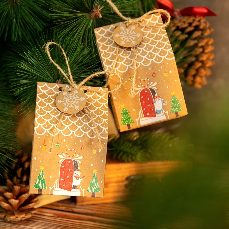Kerst Kraft Papieren Box Santa Claus Snowman Deer House Shape Candy Dozen met Advent Kalender Number Sticker Gift Bag 220420