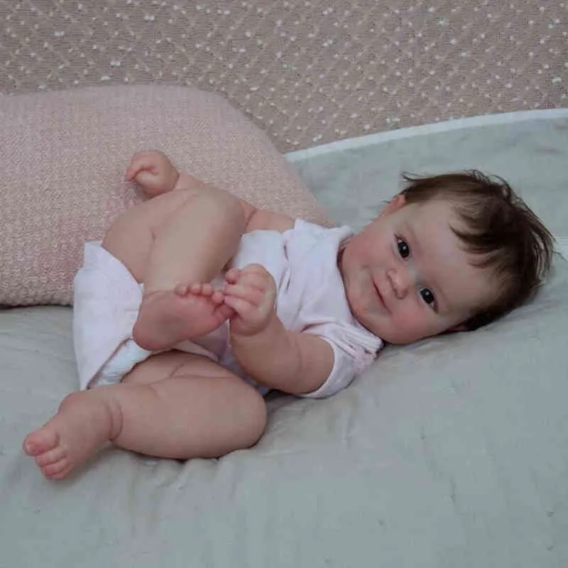 50cm 다시 태어난 아기 인형 신생아 소녀 아기 생명력있는 진짜 터치 Maddie 손으로 뿌리 머리 고품질 수제 아트 인형 AA220325