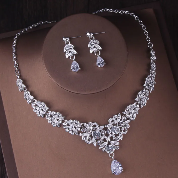 Lindos jóias de jóias de cristal de cor de prata