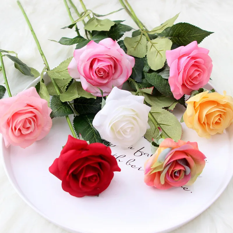 10 szt. Red Rose sztuczny kwiat prawdziwy dotyk Lateks Kwiaty Faux silikonowe Fałszywe dekoracja bukietu róży na domowe przyjęcie 220527