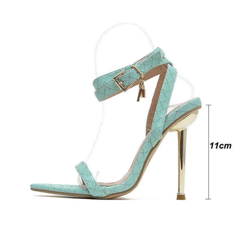 Sandaler Pzilae 2022 Nya sommarskvinneskor Metal Hälen Ankel Strap Party Pumps High Heels Buckle Ladies Blue White Size 42 220704