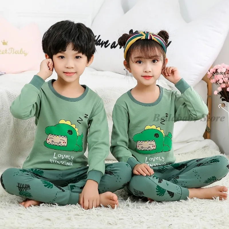 Baby boy girl pyjama stelt Koreaanse lente pyjama's voor kinderen slaapkleding set katoen cartoon koe nacht outfits herfst kinderen kleding 220715