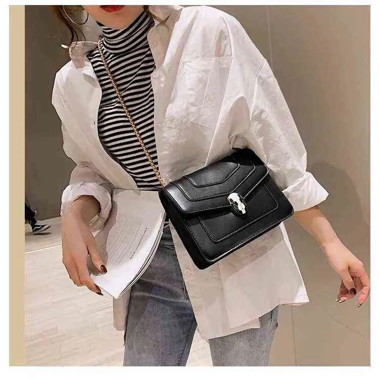 핸드백 아울렛 미니 간단한 작은 정사각형 새로운 레저 레트로 체인 여성 가방 한 어깨 휴대용 메신저