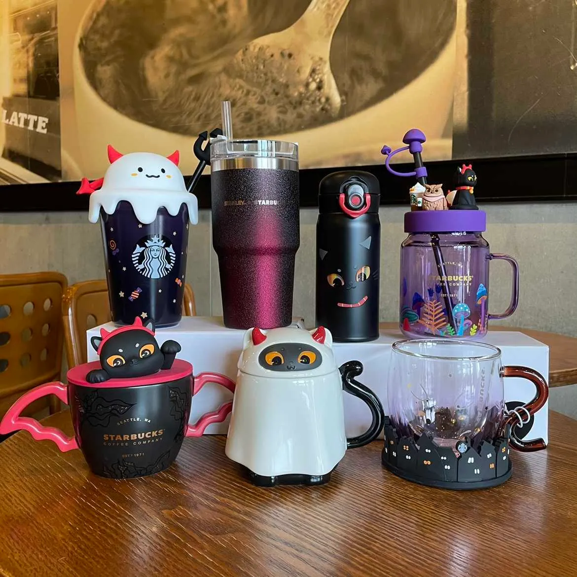 2021 Starbucks cup Halloween Black Cat playful little devil cat elf mark straw thermos cup water cup