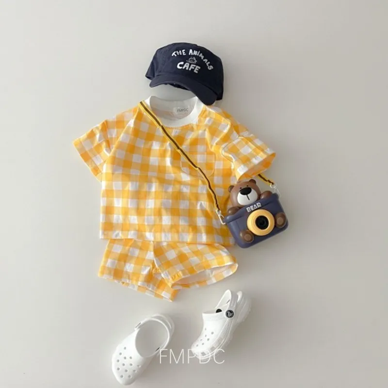 Vestiti estivi neonate Set O-Collo T-shirt T-shirt con stampa cuore + Pantaloncini scozzesi 2 pezzi Tuta infantile coreana Bambino casual 220507