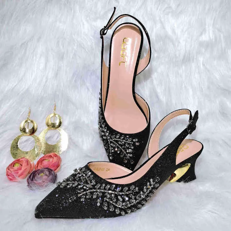 Dress Shoes 2022 Latest Black Color and Elegant Fashion Rhinestone Accessories Pointed Toe Women s Bag Set 220722