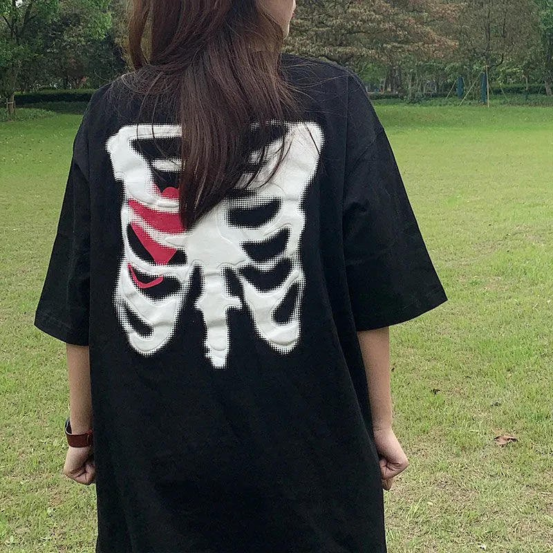 T-shirt surdimensionné femme Top y2k Harajuku tops impression rétro crâne os Lâche t-shirts avec chemise graphique anime à manches courtes 220602
