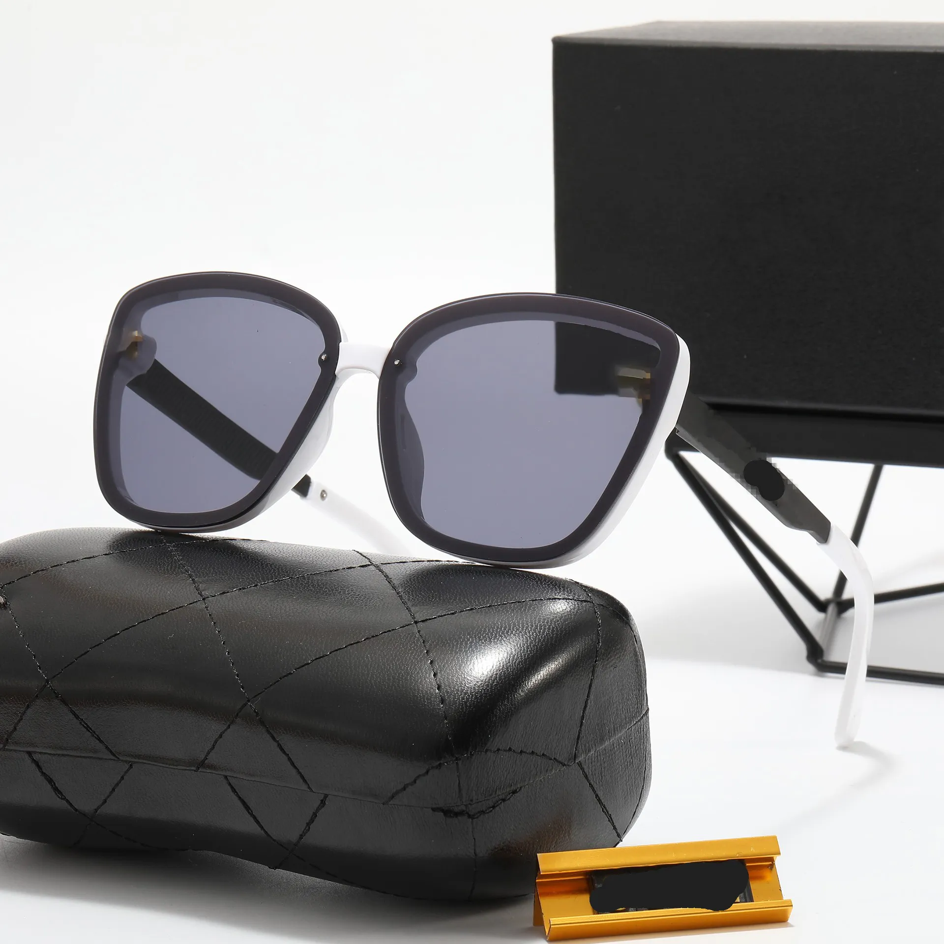 Männer Designer Sonnenbrillen Voller -Mode Luxus Sonnenbrille Uv400 Seite mit Buchstaben SQURE BEACH SONNE SONNES RASSE Rechteckige Gafas Lunett250s