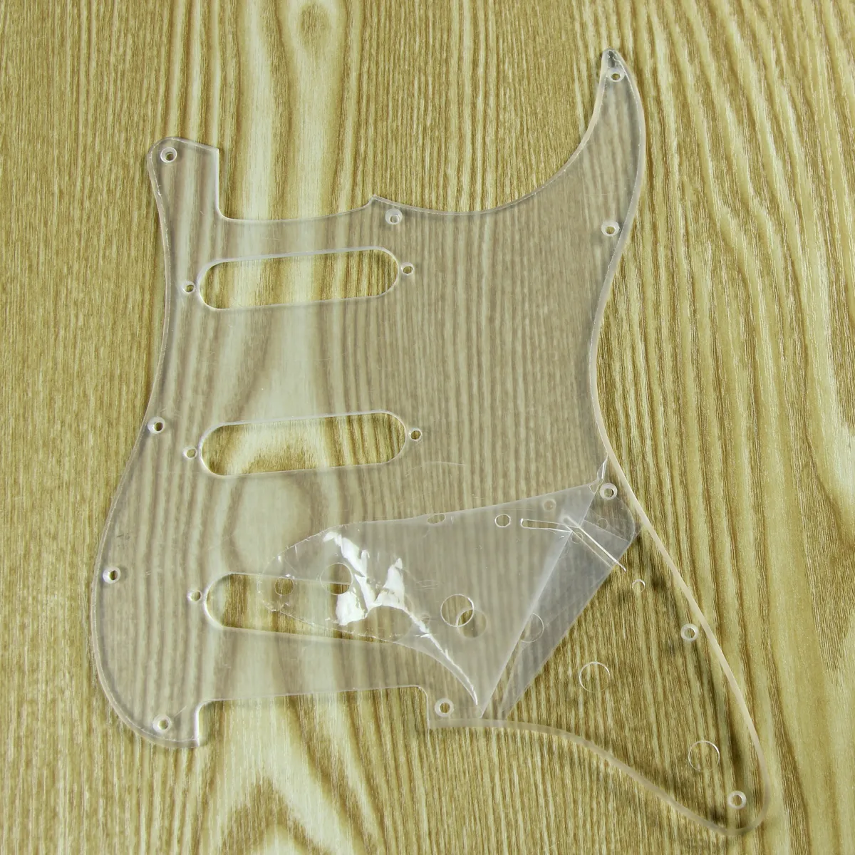 1 Juego de 1 capa de 11 agujeros SSS, golpeador de guitarra, placa transparente para rascar, tornillos de placa trasera para guitarra eléctrica