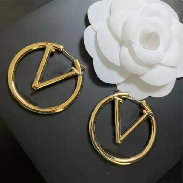 Women Hoops Studs Fashion Womens Diameter 4cm Big Circle Simple Earrings Luxurys Designer Letter L Earring Jewelry217H