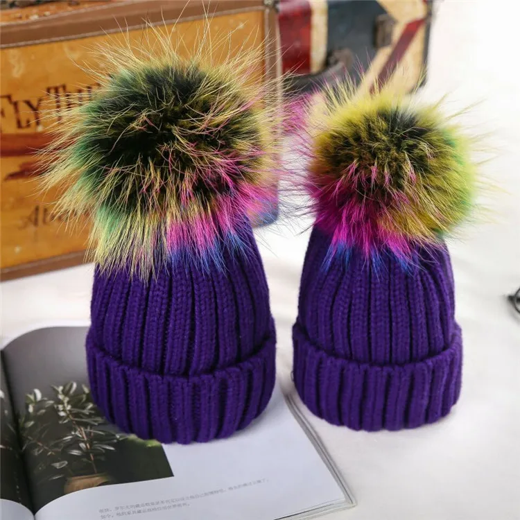 CAPS HATS Vinter Rainbow Color Real Pur Pompom Sticked Kids Casual Tjock 220823