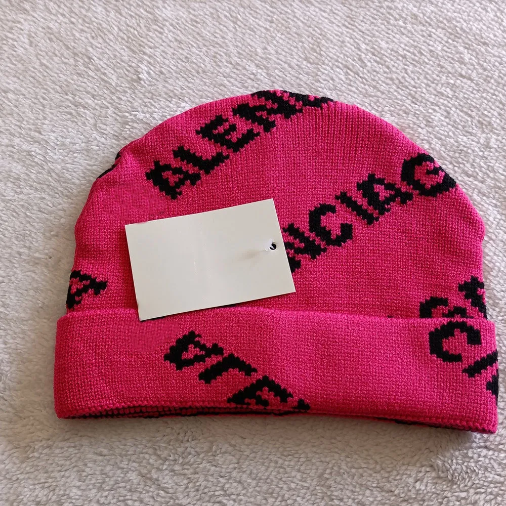 Moda Cloches Cappello lavorato a maglia Beanie Cap lettera stampa marchio Skull Caps uomo Donna Cappelli invernali i Alta qualità