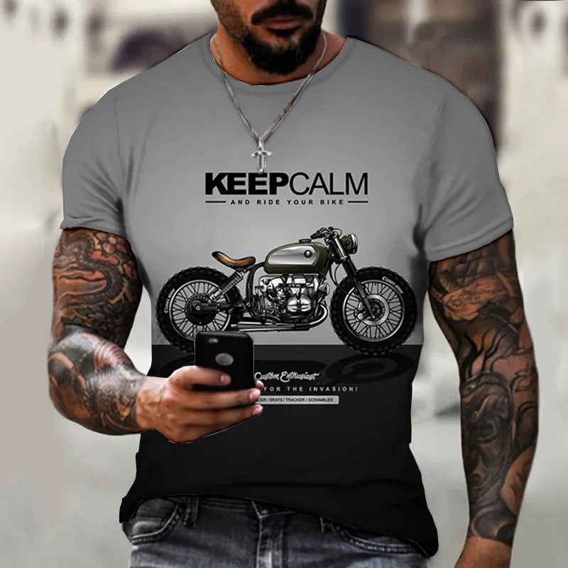 夏のメンズ特大のレトロな短剣Tシャツファッションレトロバイクシリーズパターン3DプリントOneckTシャツ220607