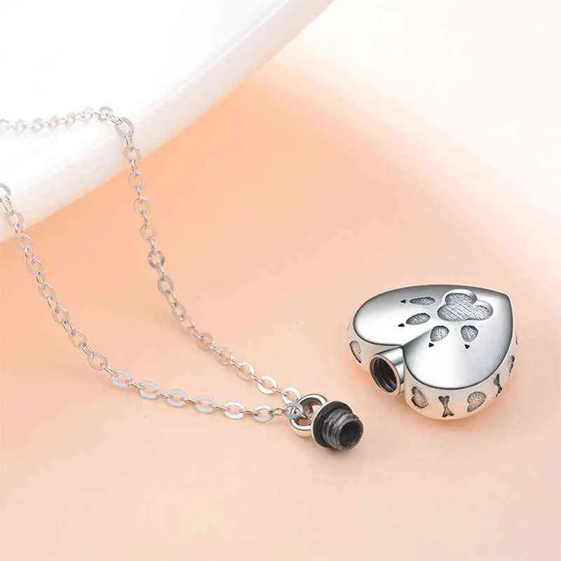 Engraved Heart Pets Paw Urn Necklace Heart Charms Memorial Ashes Urn Necklace Jewelry Makings Keepsake Pendant Y220523