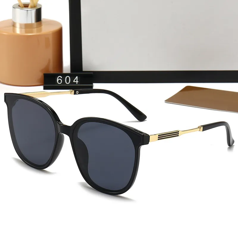 Modedesigner solglasögon Goggle Beach Sun Glasögon för man kvinna inte polariserad trend som kör mode-604306U
