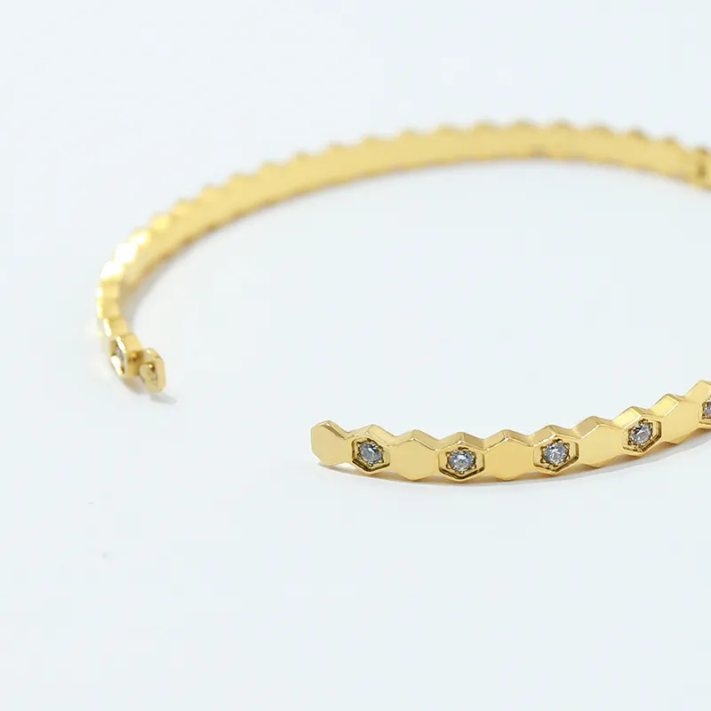 New Hexagonal Glossy Crystal women bracelet titanium steel bangles whole high quality not fade7500666