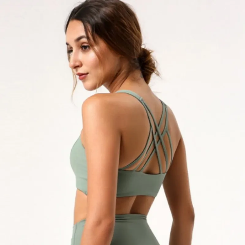 NOUVEAU Gilet de yoga à dos croisé Vêtements d'été Soutien-gorge de sport pour dames Rassemblant de beaux sous-vêtements au dos Soutien-gorge de sport Réservoir Brassière avec coussinet de poitrine Rassemblant les chocs