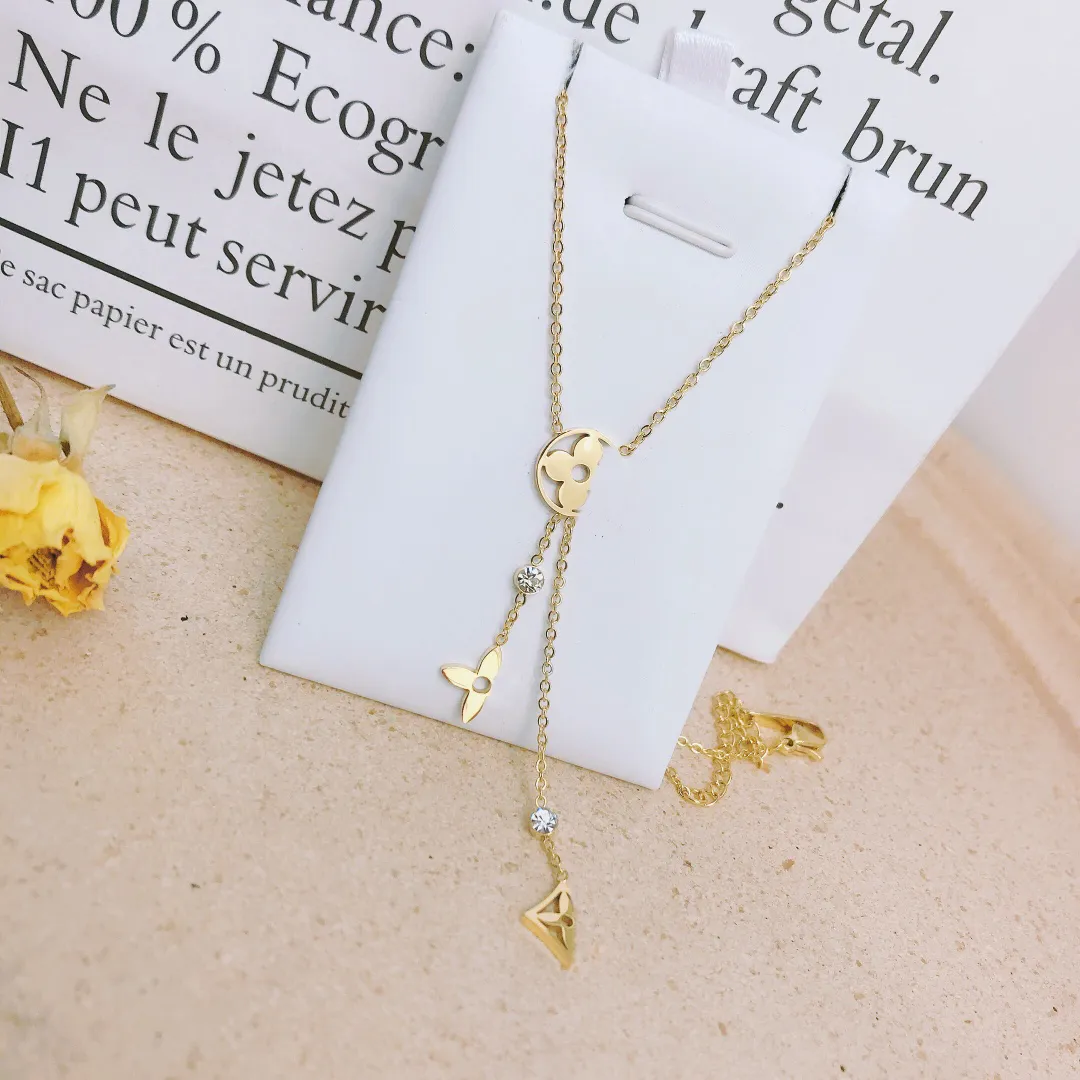 2022 New 18K Gold Plated Stainless Steel Necklaces Choker Chain Letter Pendant Statement Fashion Womens Crystal Necklace Wedding J1972