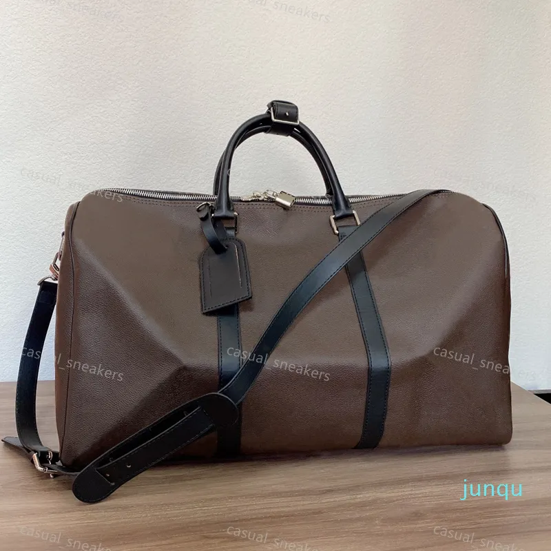 2022-Classic Design Duffle Bag för män Kvinnor Svartbruna läder resväskor Topphandtag Bagage Gentleman Business Holdall Tote259J
