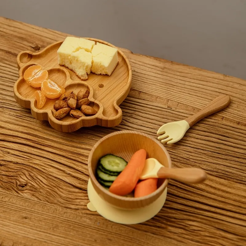 3st Baby Feeding Bowl Dinner Plate Kids Cartoon Table Bell Bamboo Wood Nonslip Matservissked Fork Set Silicone Cup 220414260R7753006