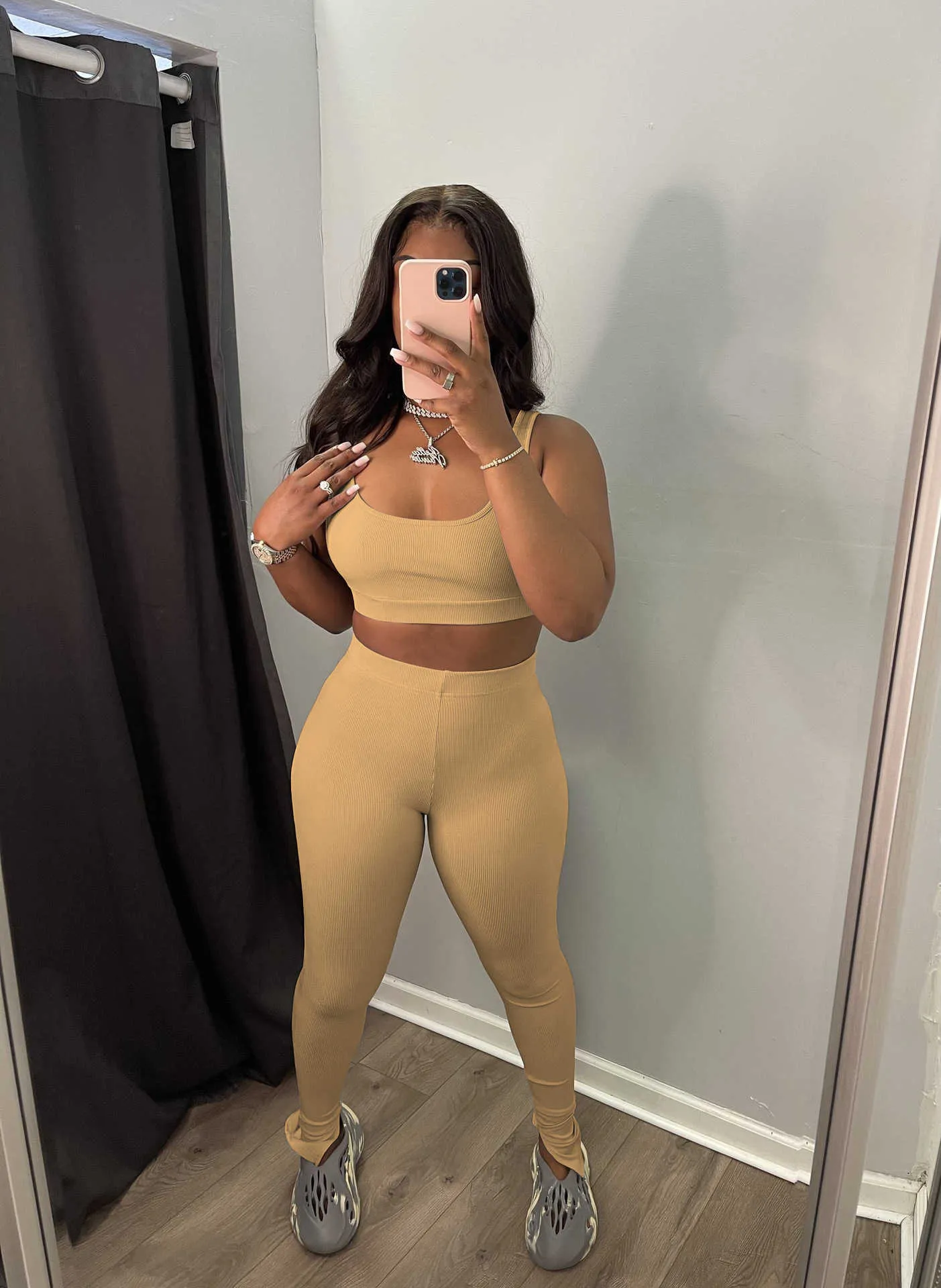 2023 Yoga Outfit Sport För Kvinna Ribbade Set Sport BH Shorts Träning Gym Leggings Dam Underkläder Kläder