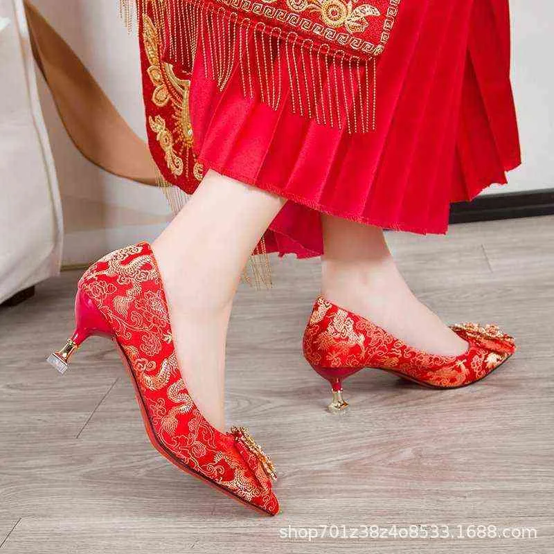 أحذية Xiuhe الصينية من جلد الغزال العالي الكعب العازب العطر العطر الصغير الكعب السميك 220506