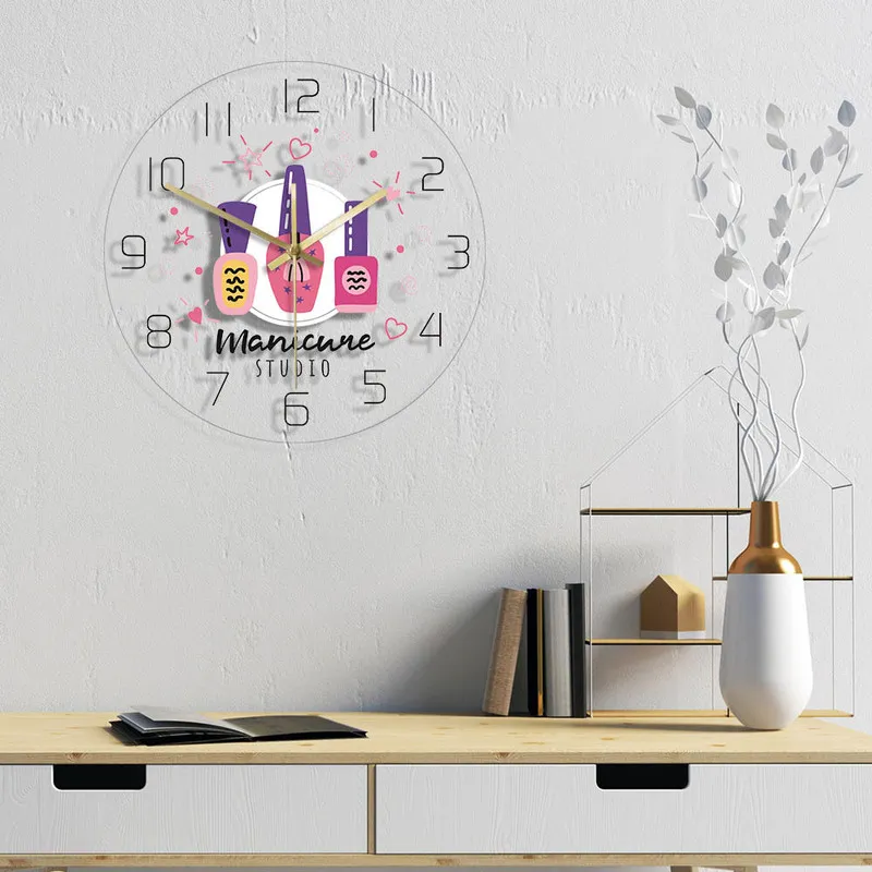 당신의 이름 매니큐어 스튜디오 폴란드 인쇄 인쇄 벽 시계 개인 살롱 매달려 네일 기술자를위한 시계 선물 220615