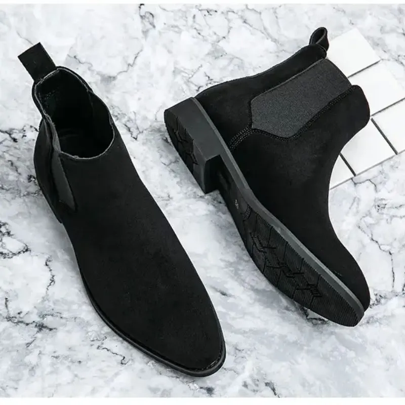 Män ankelstövlar affär faux mocka formella skor låg häl slip på spänne dekoration brittisk stil mode snidad retro mångsidig dh896