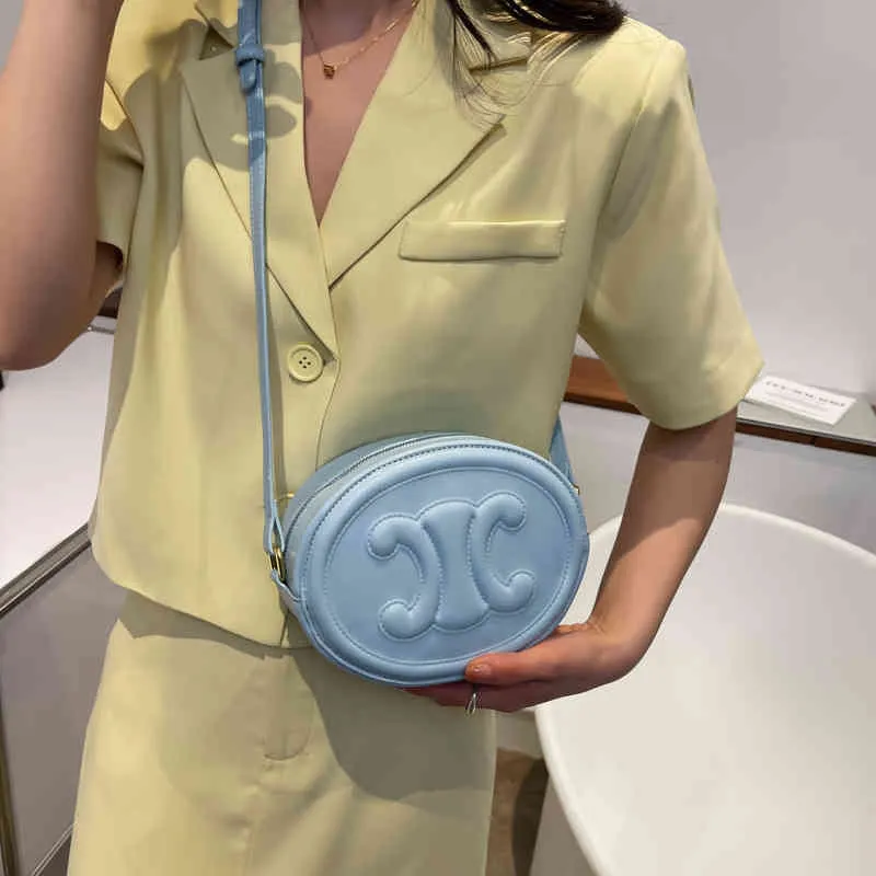 Factory Direct Sales of New Luxury Brand Bags Wholesale 2022 Arc De Pig Nose Portable Small Round Spring Summer Single Shoulder Msenger Mobile