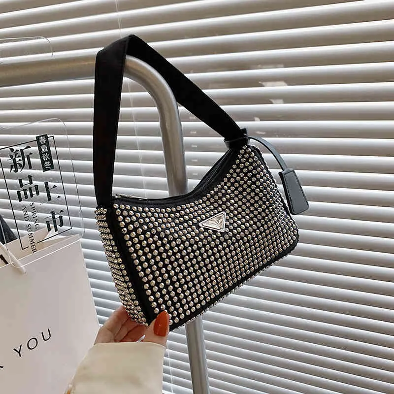 2022 Sommar Ny Hobo Armpitväska Full av diamanter med borr Singel Shoulder Kvinnors dragkedja Middag Tote Bag Hand Purses_6T04