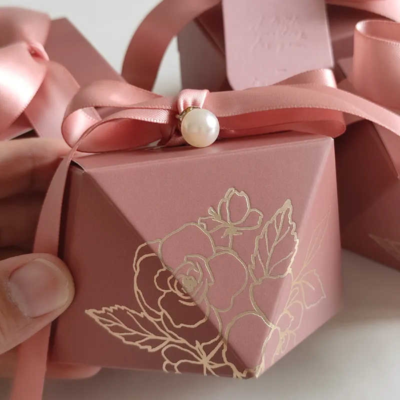 Prezentowy diamentowy kształt papierowy cukierki es czekoladowe opakowanie pudełko ślubne dla gości Baby Shower Birthday Party 220812